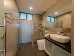 Stratford Court (D16), Condominium #561383091